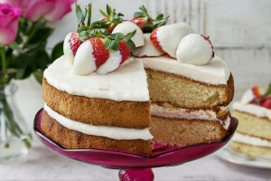 Mothers Day Baileys Strawberry Cake