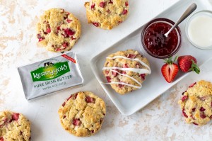 Strawberry Rhubarb Scones