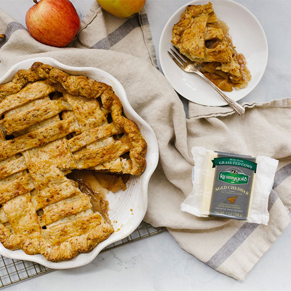 Cheddar Apple Pie